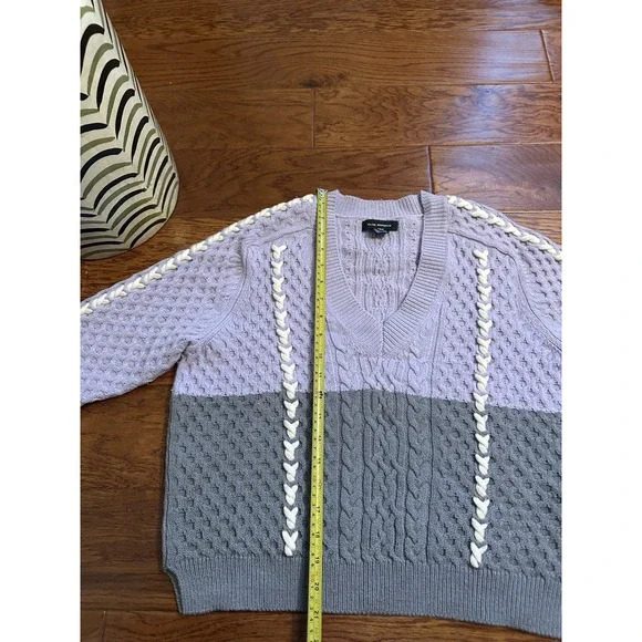 Club Monaco Purple Violet Lavender Color Block Sweater Pullover Size M 87% Wool - Picture 9 of 13